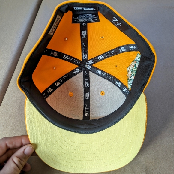 Astros Hat (Size 7 1/2) - Picture 5 of 5